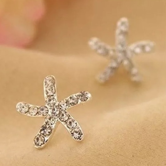 STARFISH WISHES Pave Crystal Stud Earrings Silver - Picture 2 of 2